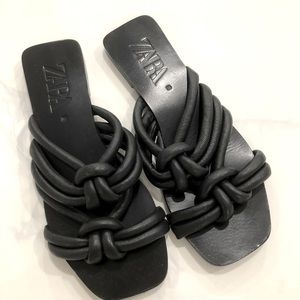 ZARA TUBE STRAP FLAT LEATHER SANDALS 6
